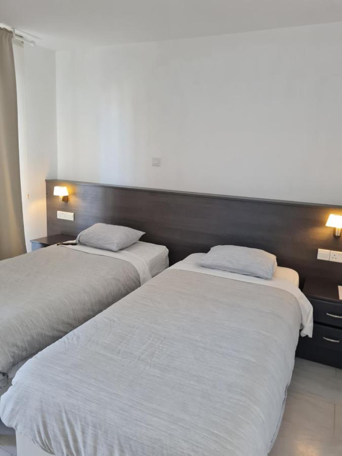 Myriama Apartments 아이아 나파 외부 사진
