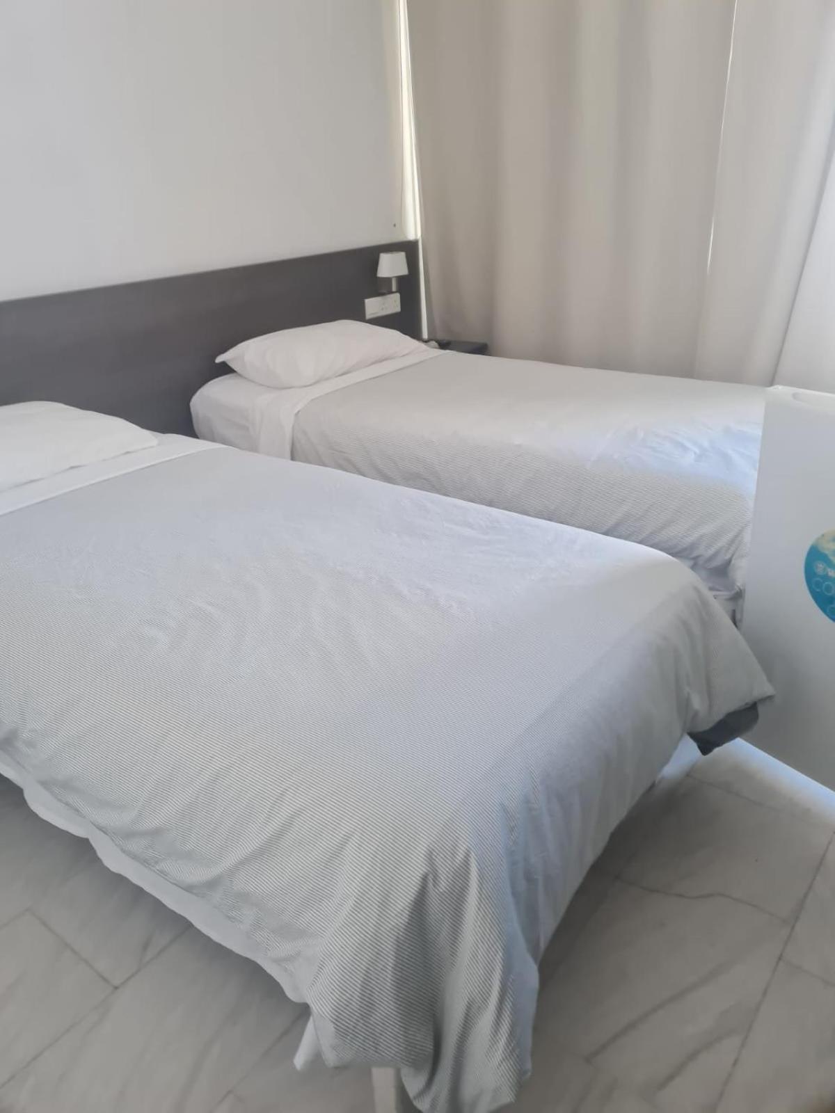 Myriama Apartments 아이아 나파 외부 사진