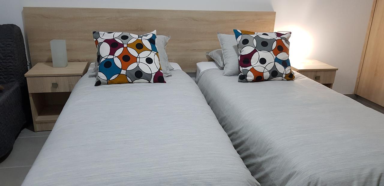 Myriama Apartments 아이아 나파 외부 사진