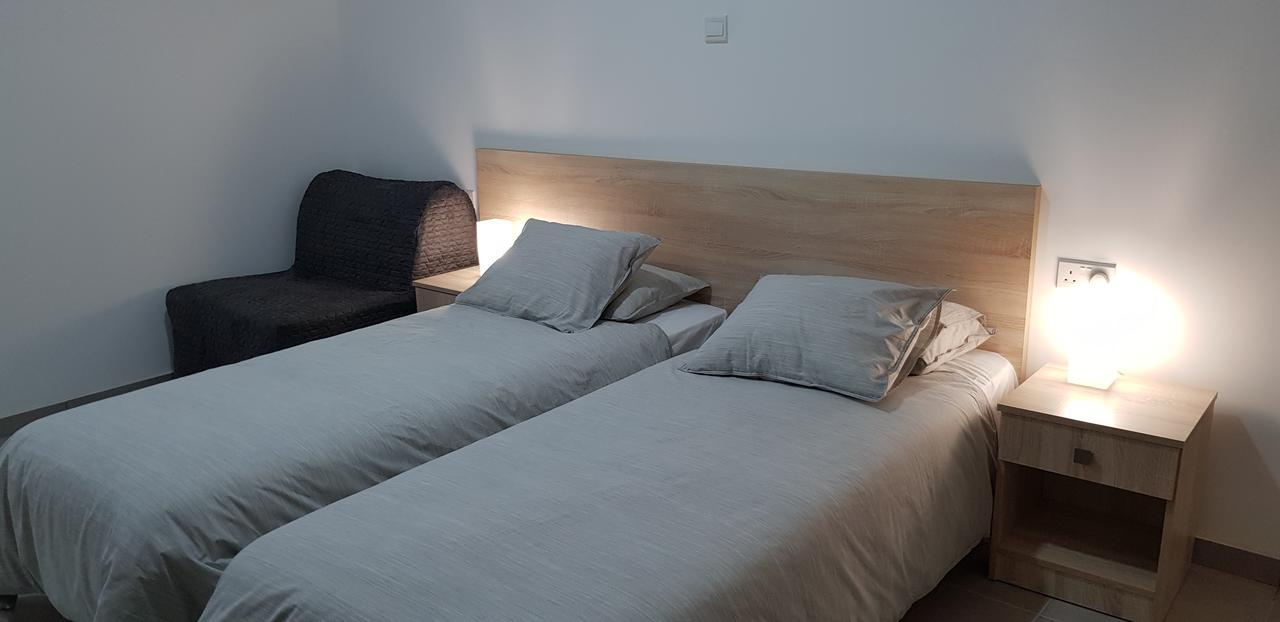 Myriama Apartments 아이아 나파 외부 사진