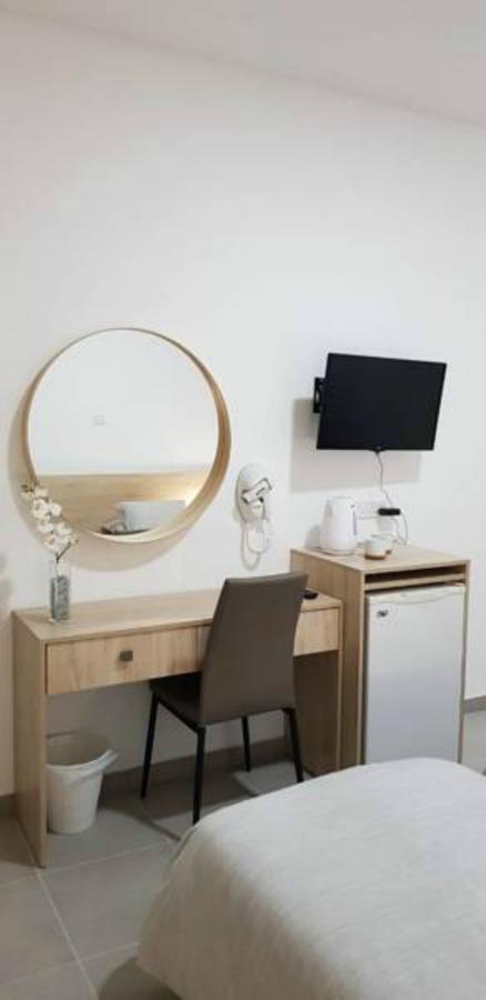 Myriama Apartments 아이아 나파 외부 사진